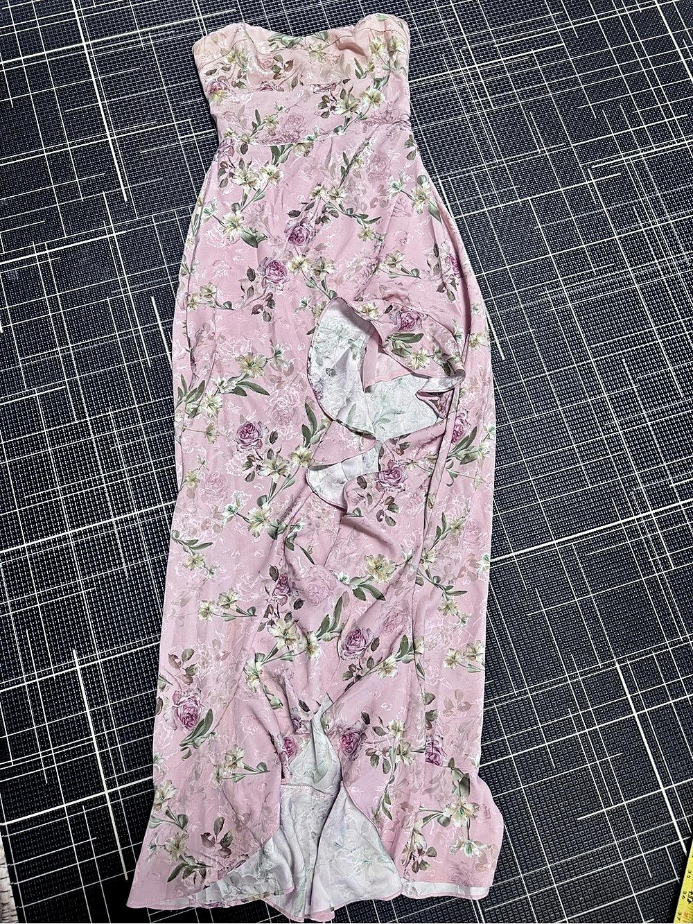 Dress Forum Floral Maxi Dress in Pink Size small